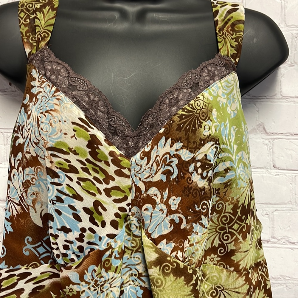 Plus Womans sleeveless blouse 2X - Picture 2 of 12